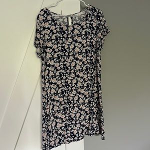 Like new floral shift dress